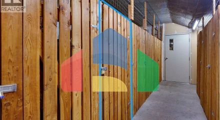 Residential - Single Family Home - North Vancouver, Canada - Canada