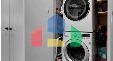 Residential - Single Family Home - North Vancouver, Canada - Canada