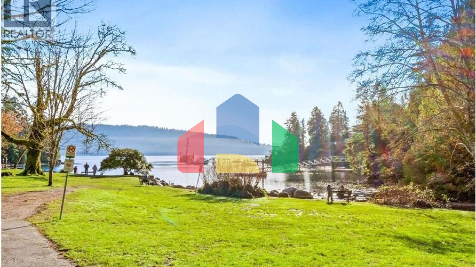 Residential - Single Family Home - North Vancouver, Canada - Canada