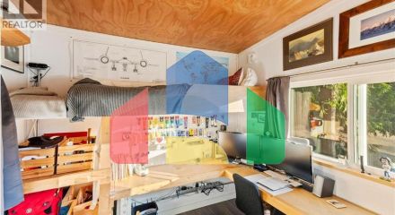 Residential - Single Family Home - North Vancouver, Canada - Canada