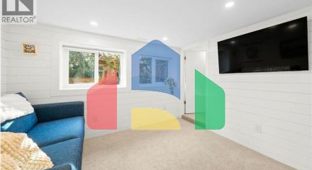 Residential - Single Family Home - North Vancouver, Canada - Canada