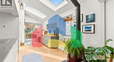 Residential - Single Family Home - North Vancouver, Canada - Canada