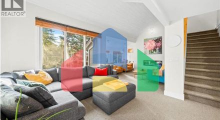 Residential - Single Family Home - North Vancouver, Canada - Canada