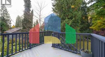 Residential - Single Family Home - North Vancouver, Canada - Canada