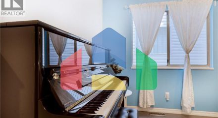 Residential - Single Family Home - North Vancouver, Canada - Canada