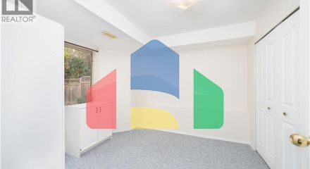 Residential - Single Family Home - North Vancouver, Canada - Canada