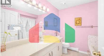 Residential - Single Family Home - North Vancouver, Canada - Canada