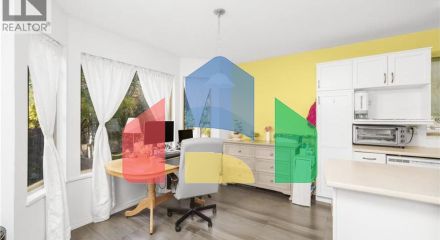 Residential - Single Family Home - North Vancouver, Canada - Canada