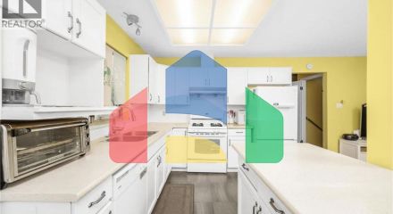 Residential - Single Family Home - North Vancouver, Canada - Canada