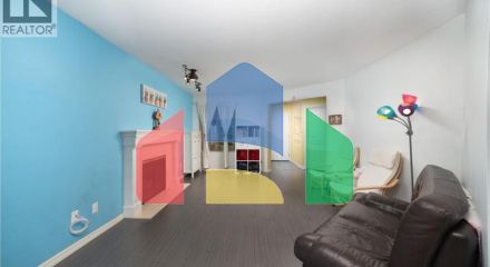 Residential - Single Family Home - North Vancouver, Canada - Canada