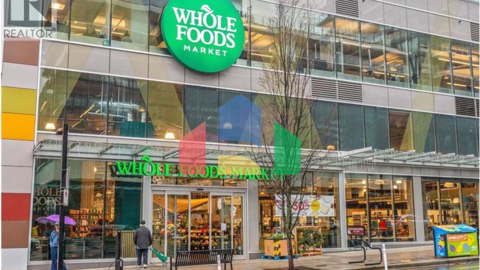 Residential - Single Family Home - North Vancouver, Canada - Canada