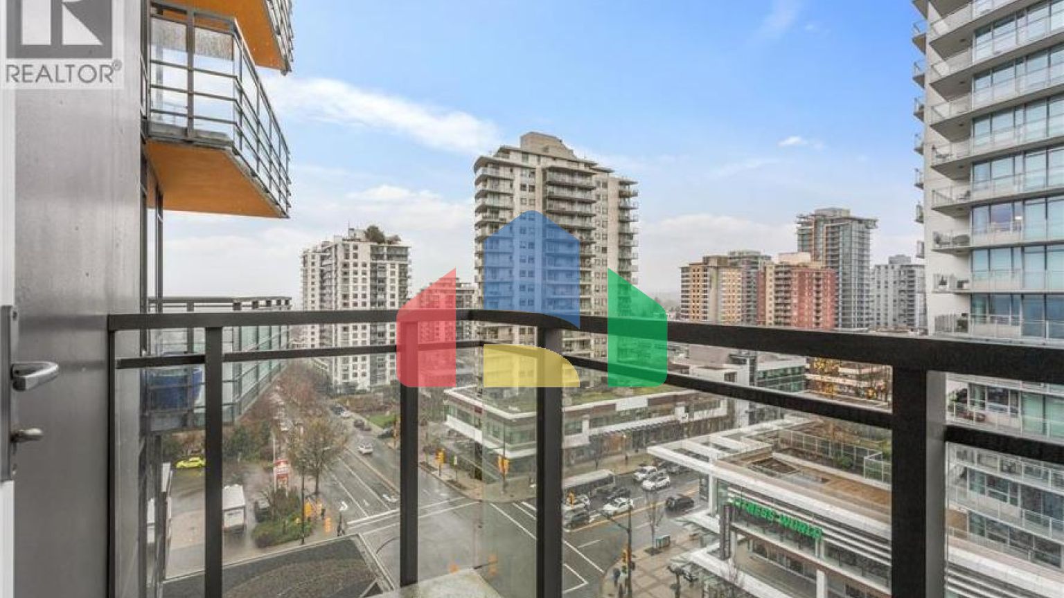 Residential - Single Family Home - North Vancouver, Canada - Canada