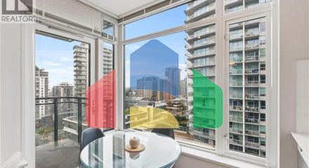 Residential - Single Family Home - North Vancouver, Canada - Canada