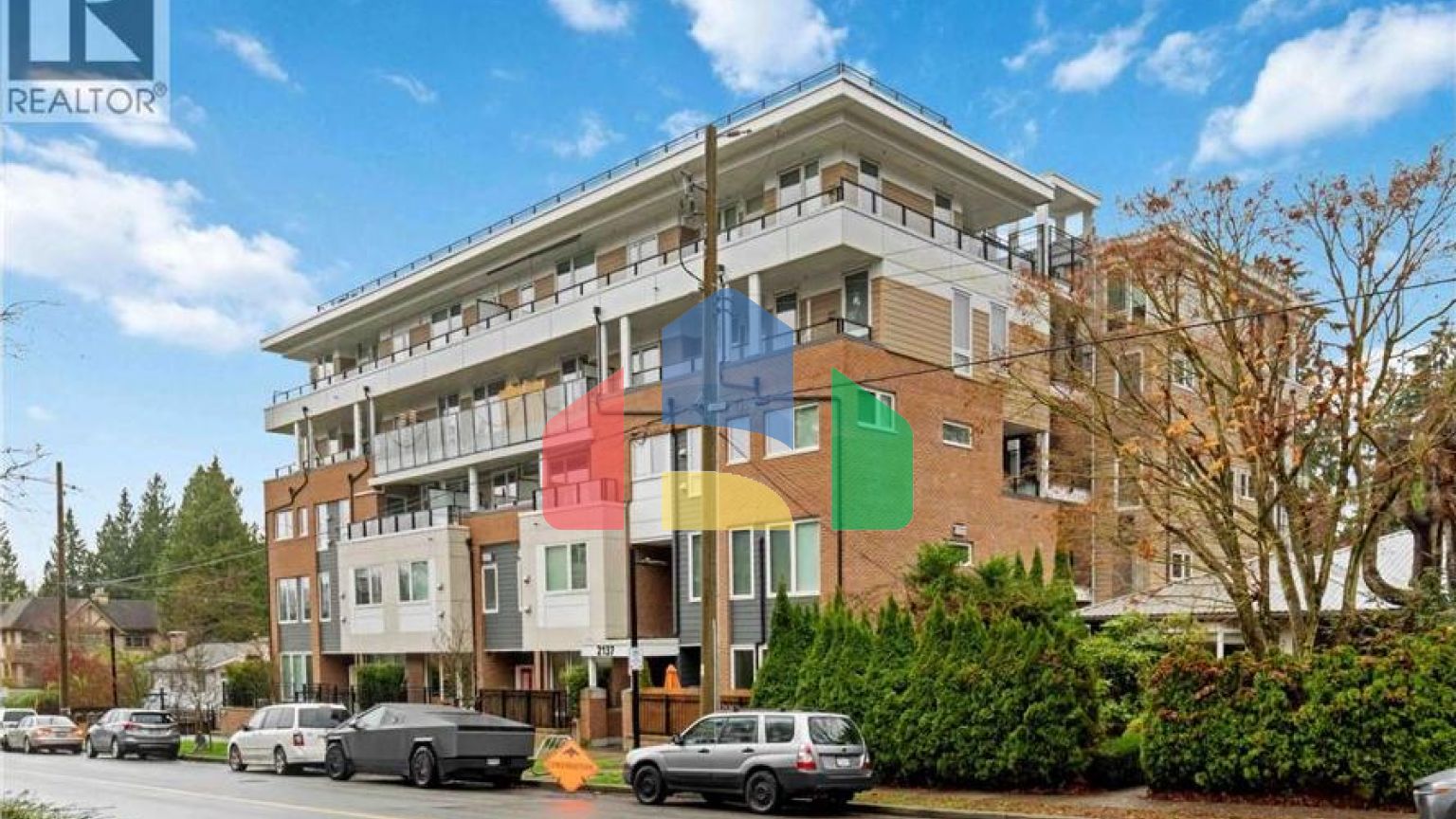 Residential - Single Family Home - North Vancouver, Canada - Canada