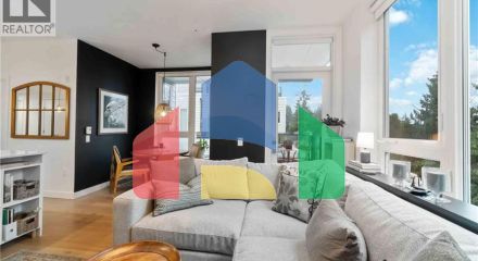 Residential - Single Family Home - North Vancouver, Canada - Canada