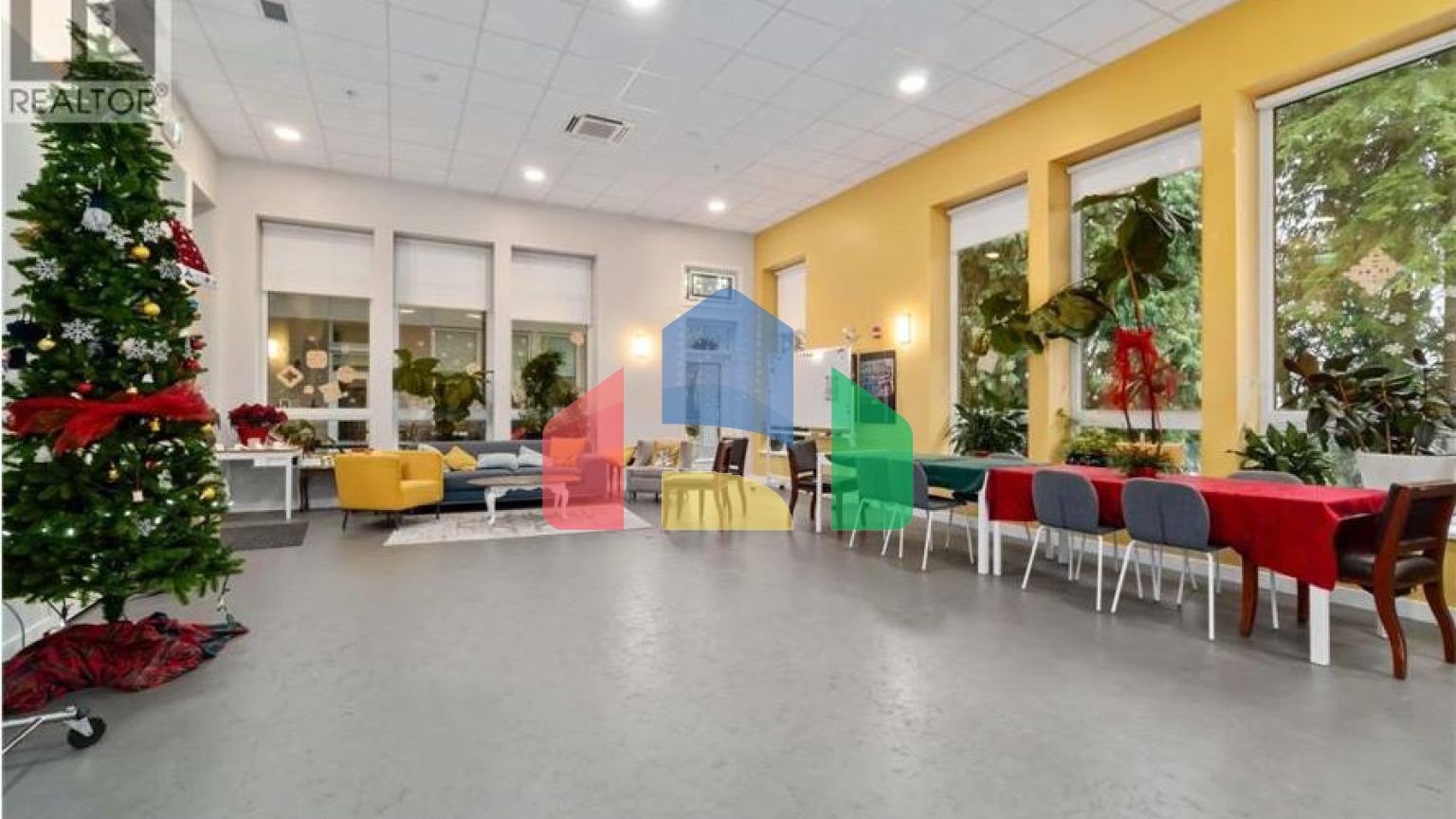 Residential - Single Family Home - North Vancouver, Canada - Canada