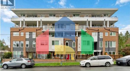 Residential - Single Family Home - North Vancouver, Canada - Canada