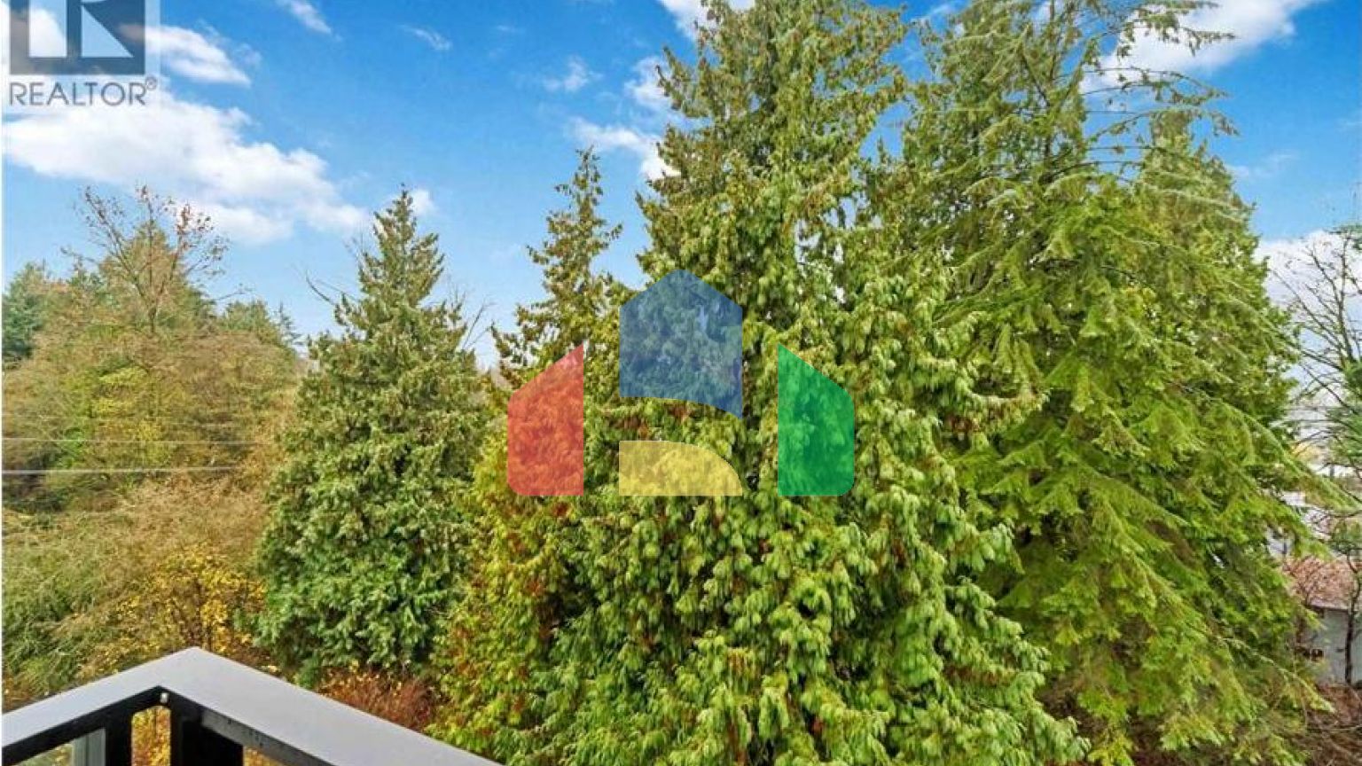 Residential - Single Family Home - North Vancouver, Canada - Canada