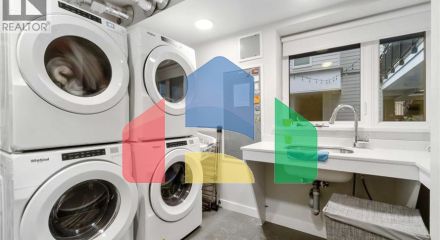 Residential - Single Family Home - North Vancouver, Canada - Canada