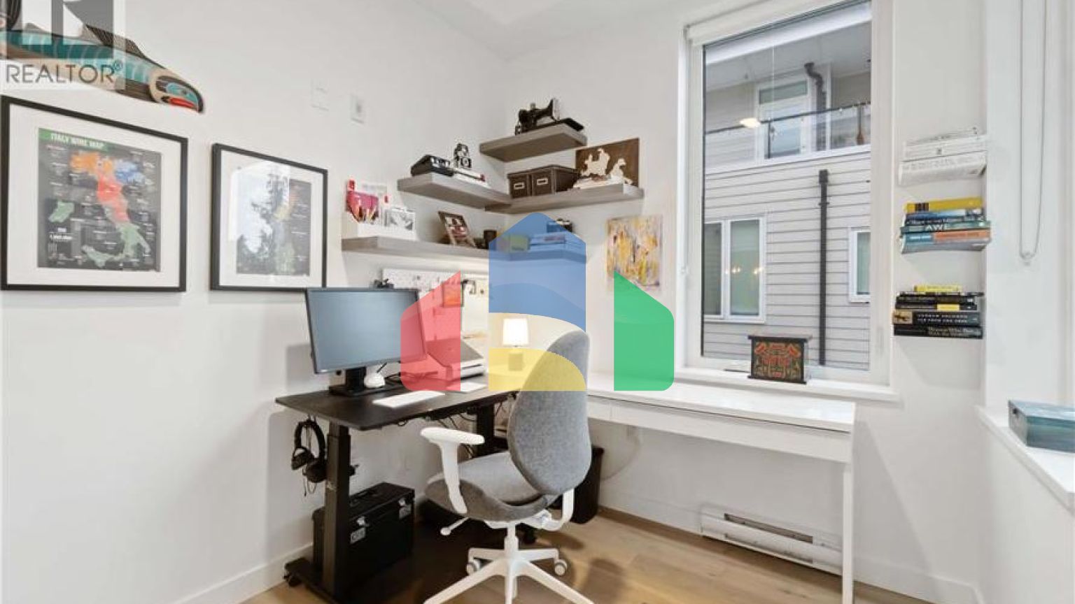 Residential - Single Family Home - North Vancouver, Canada - Canada