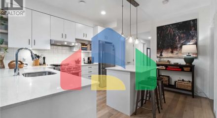 Residential - Single Family Home - North Vancouver, Canada - Canada