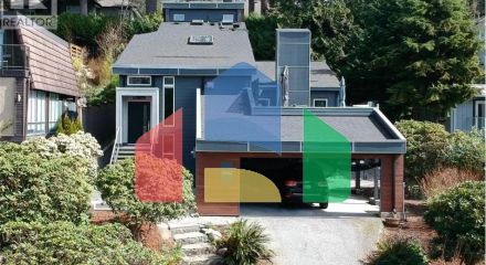 Residential - Single Family Home - North Vancouver, Canada - Canada