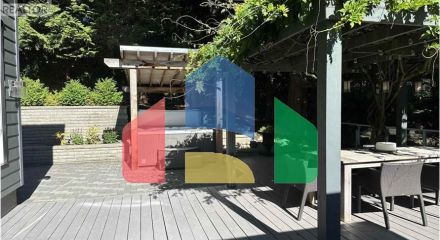 Residential - Single Family Home - North Vancouver, Canada - Canada