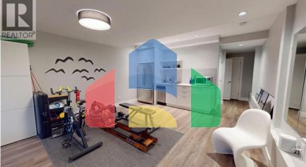 Residential - Single Family Home - North Vancouver, Canada - Canada