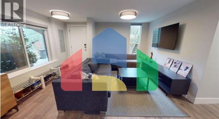 Residential - Single Family Home - North Vancouver, Canada - Canada