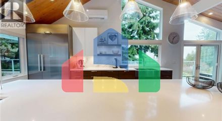 Residential - Single Family Home - North Vancouver, Canada - Canada