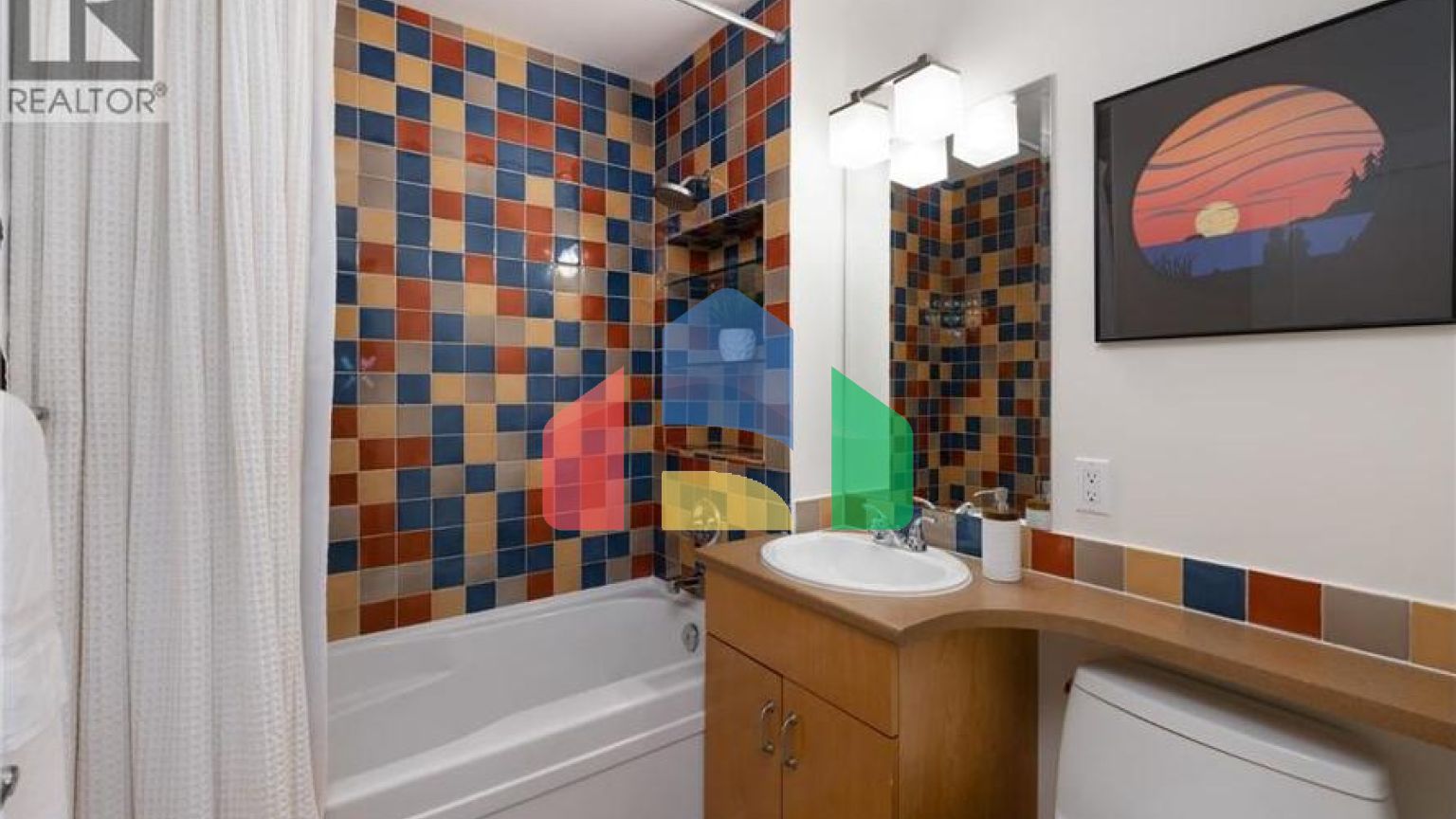 Residential - Single Family Home - North Vancouver, Canada - Canada