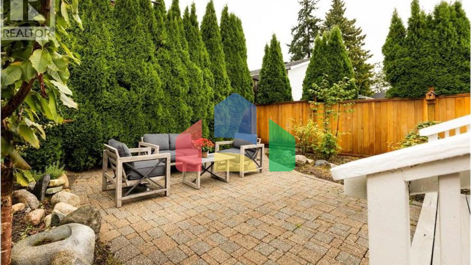 Residential - Single Family Home - North Vancouver, Canada - Canada