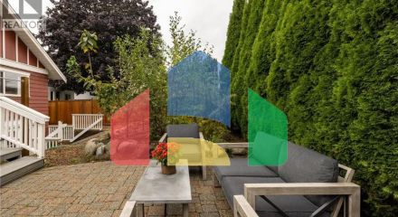 Residential - Single Family Home - North Vancouver, Canada - Canada