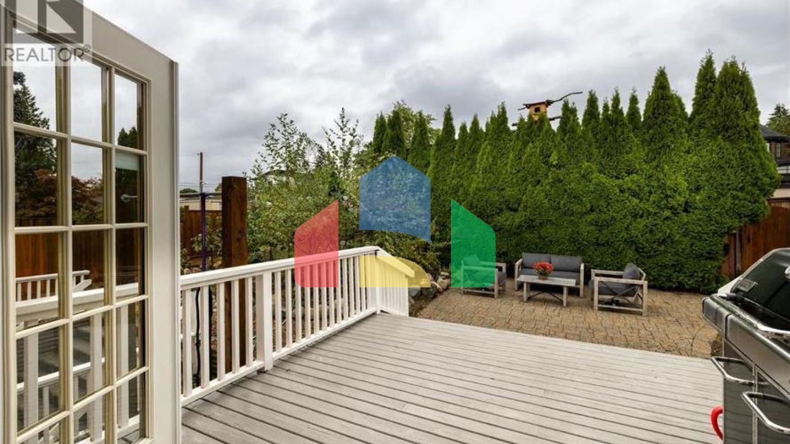 Residential - Single Family Home - North Vancouver, Canada - Canada