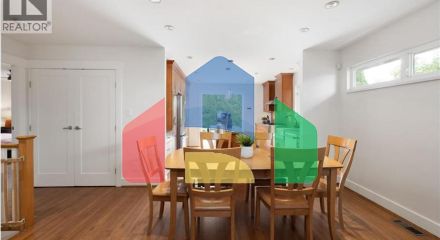 Residential - Single Family Home - North Vancouver, Canada - Canada