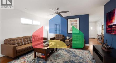 Residential - Single Family Home - North Vancouver, Canada - Canada