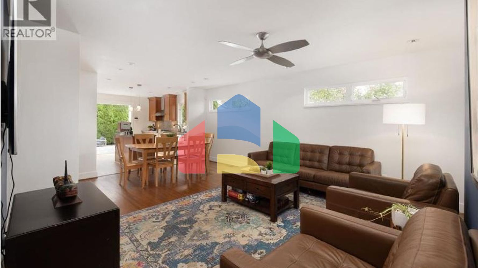 Residential - Single Family Home - North Vancouver, Canada - Canada