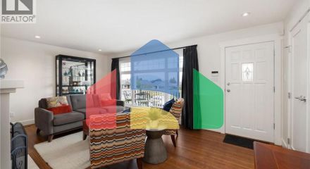 Residential - Single Family Home - North Vancouver, Canada - Canada