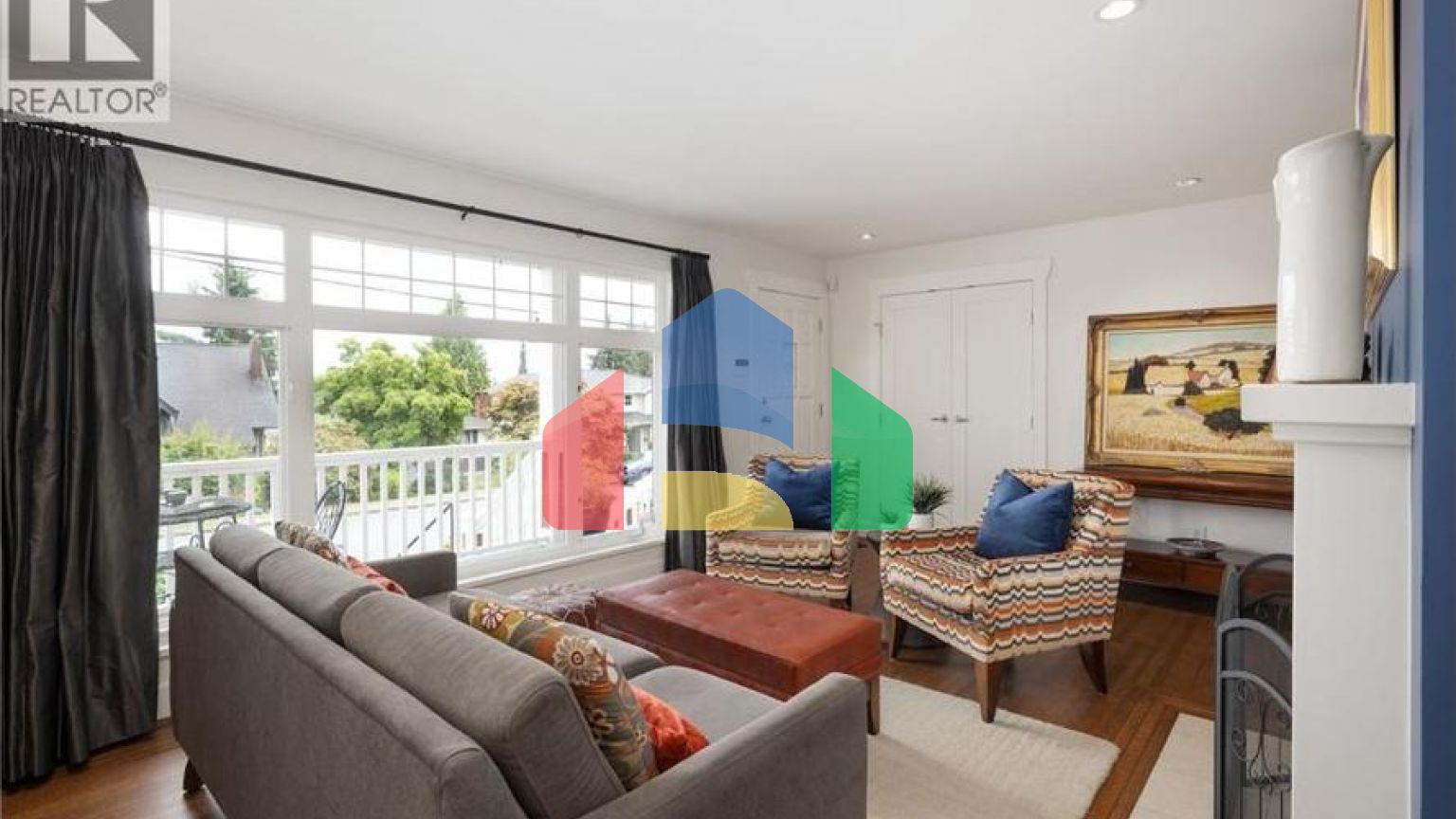 Residential - Single Family Home - North Vancouver, Canada - Canada