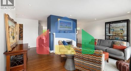 Residential - Single Family Home - North Vancouver, Canada - Canada