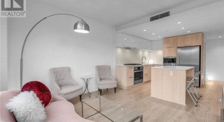 Residential - Condo/Apartment - North Vancouver, Canada - Canada