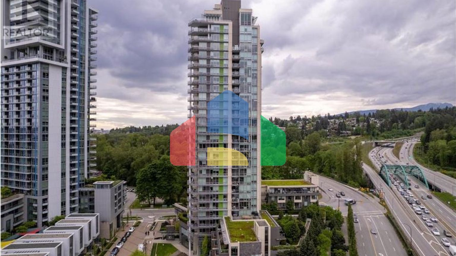 Residential - Condo/Apartment - North Vancouver, Canada - Canada