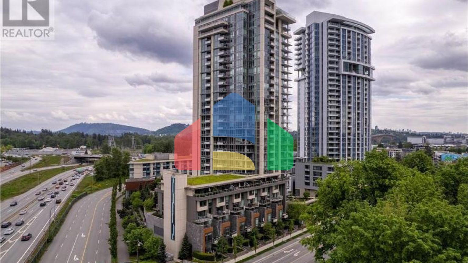Residential - Condo/Apartment - North Vancouver, Canada - Canada