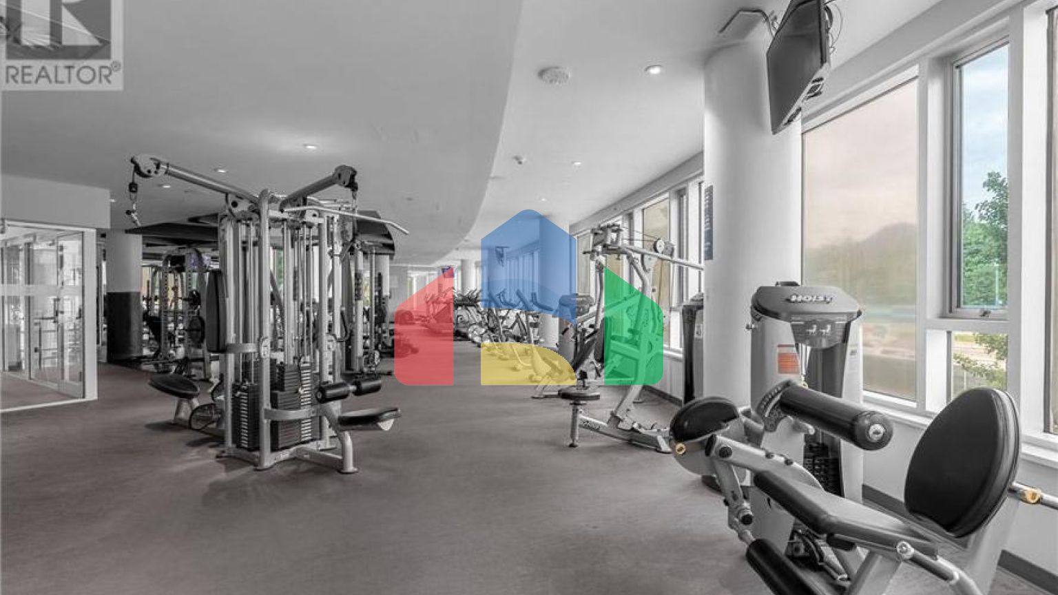 Residential - Condo/Apartment - North Vancouver, Canada - Canada