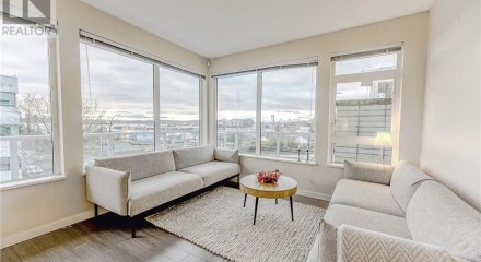 Residential - Condo/Apartment - North Vancouver, Canada - Canada