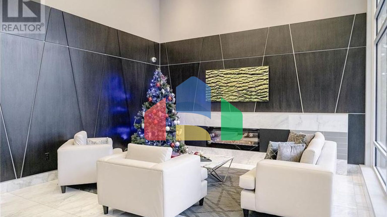 Residential - Condo/Apartment - North Vancouver, Canada - Canada