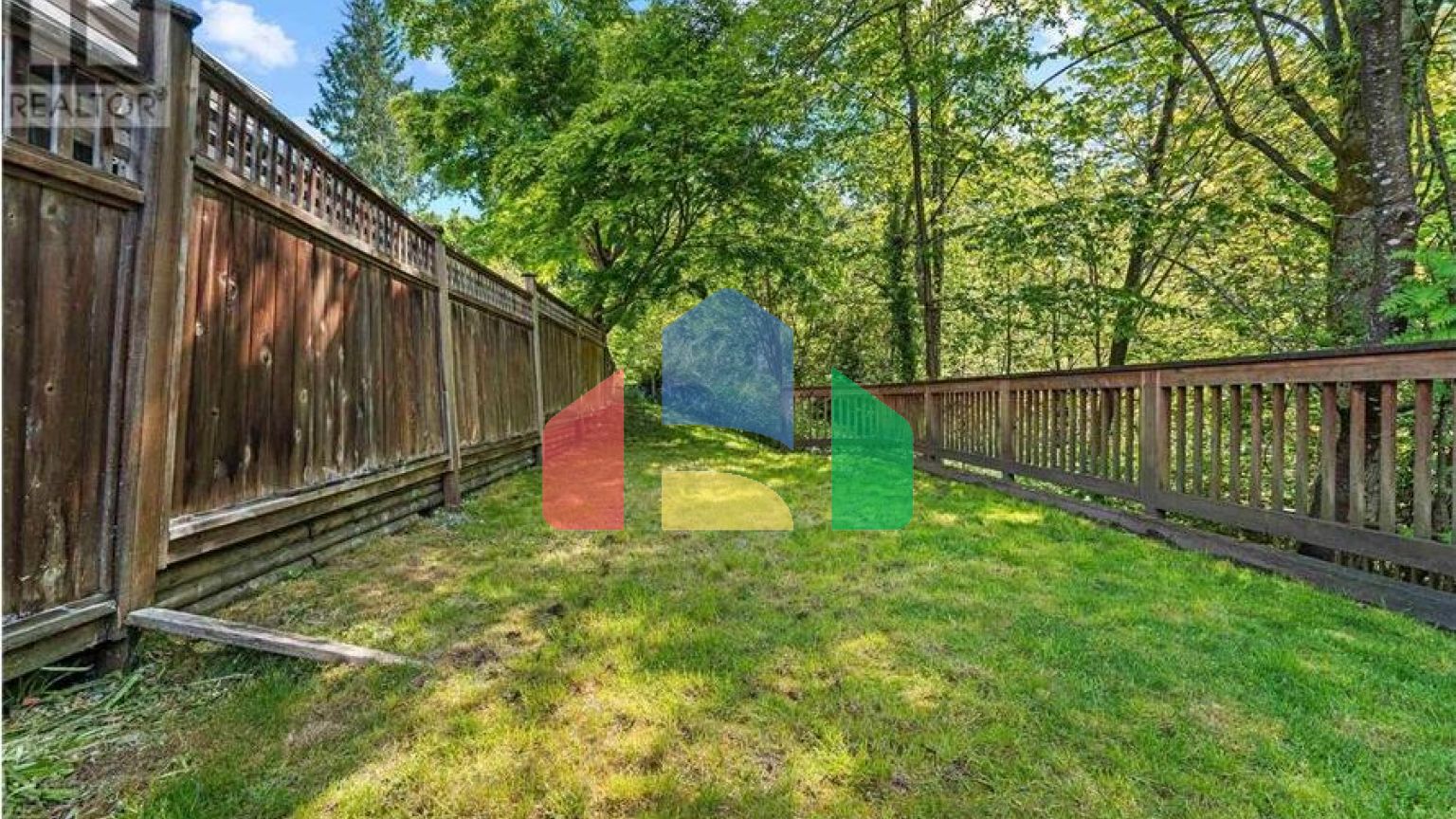 Residential - Single Family Home - North Vancouver, Canada - Canada