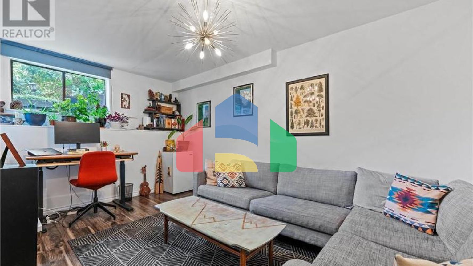 Residential - Single Family Home - North Vancouver, Canada - Canada