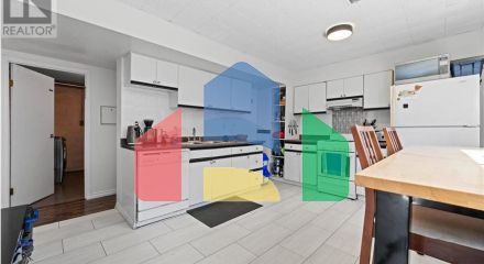 Residential - Single Family Home - North Vancouver, Canada - Canada