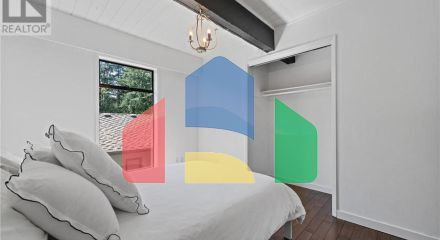 Residential - Single Family Home - North Vancouver, Canada - Canada